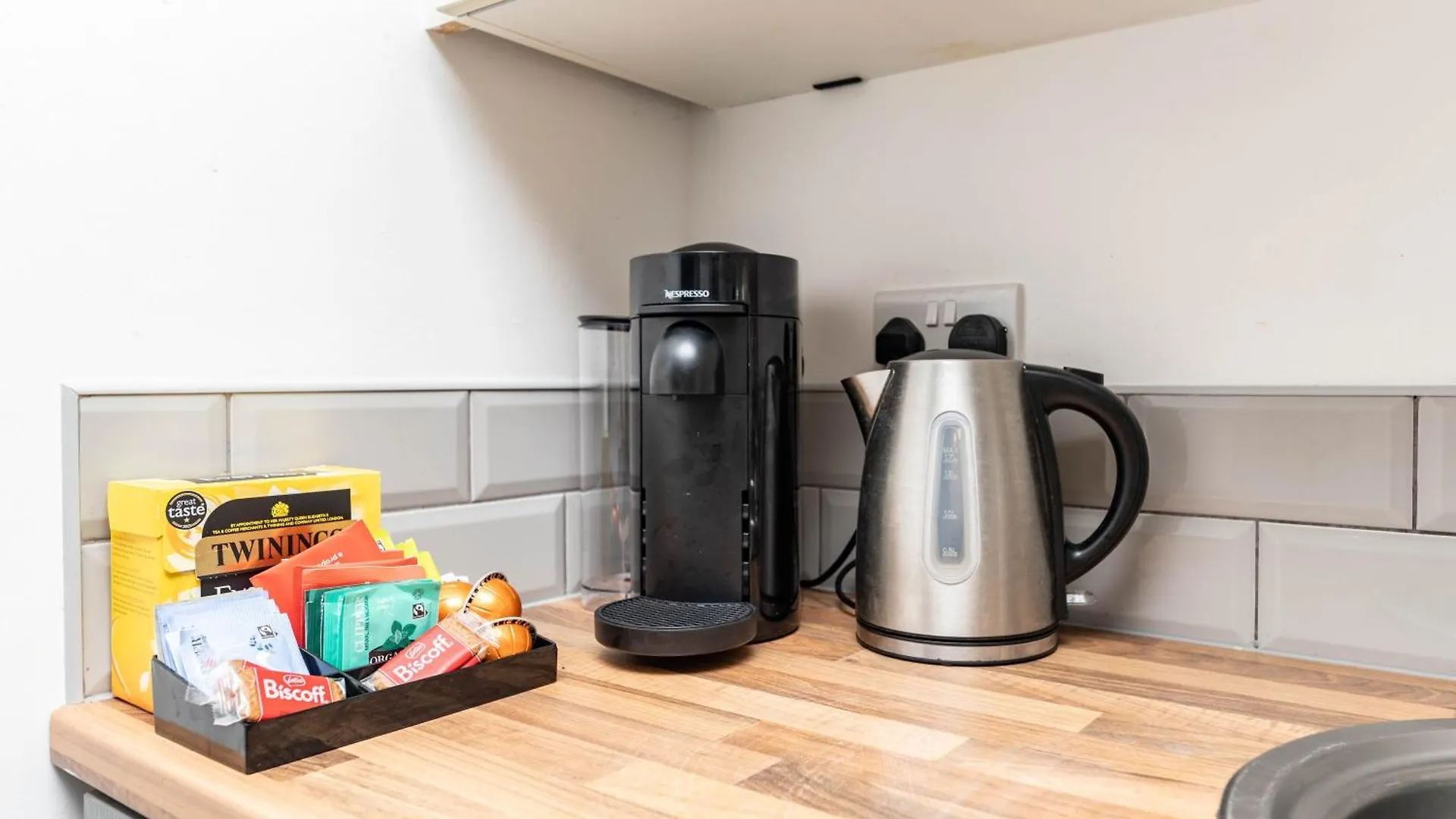 2 Bedroom City Centre House With Ensuite Next To Music Arena 리즈 아파트
